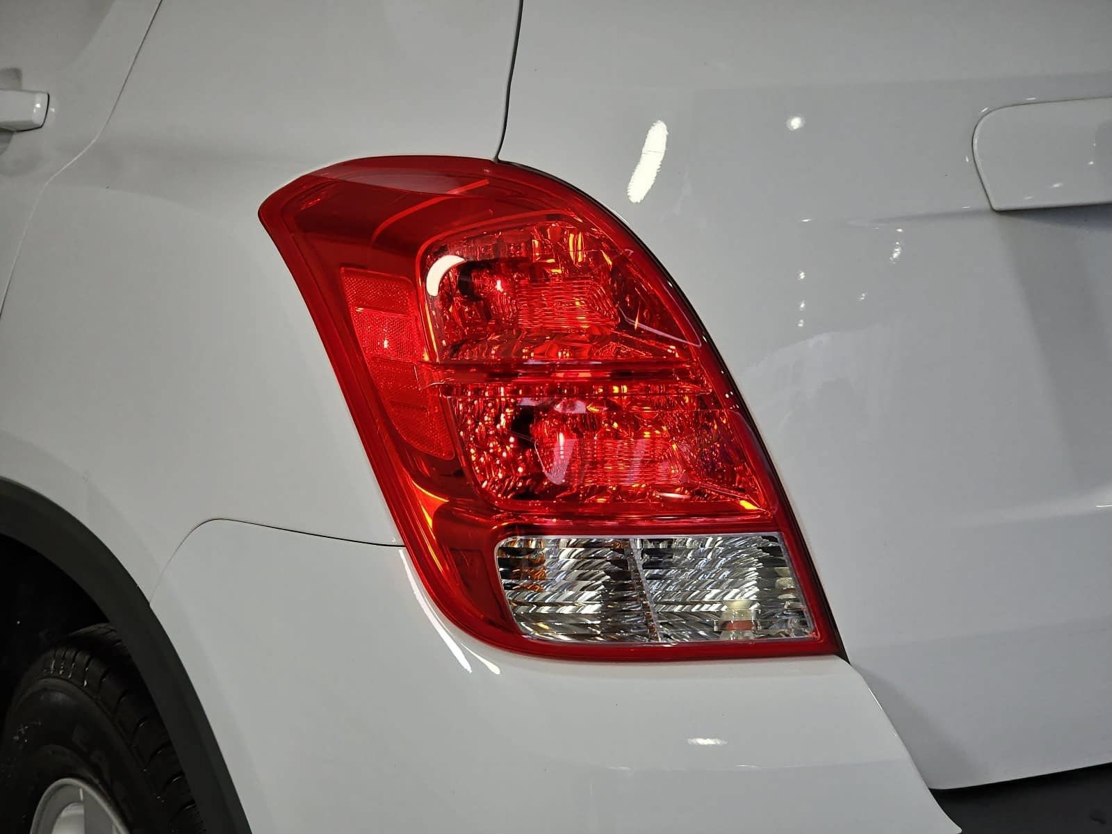 Used 2016 Chevrolet Trax LS AWD/4WD image 29
