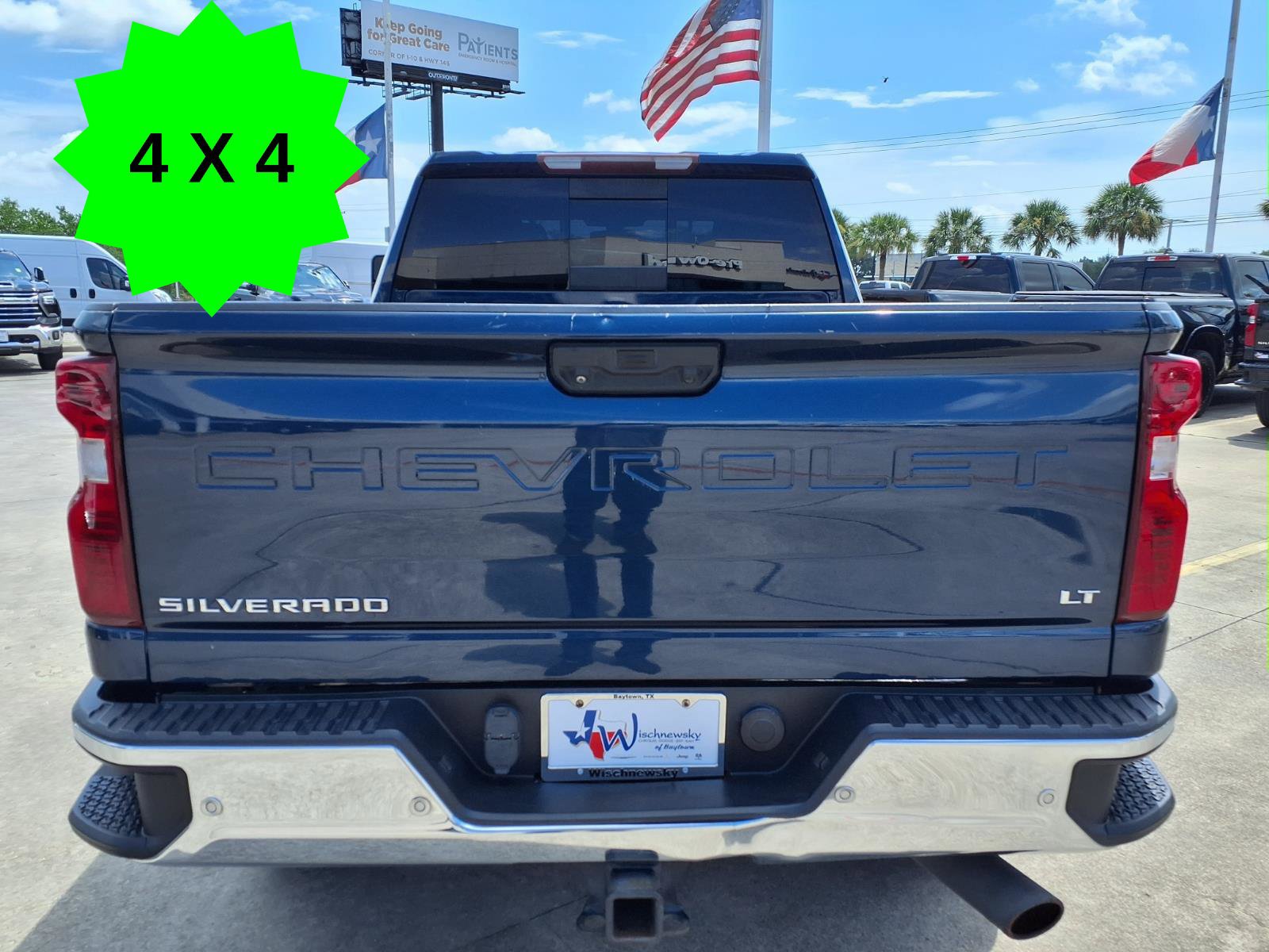 Used 2020 Chevrolet Silverado 2500 LT w/ Texas Edition AWD/4WD image 6