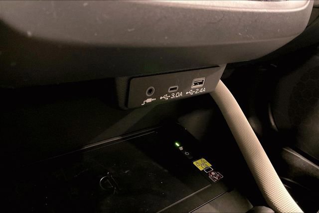 Used 2025 Subaru Forester Premium image 33