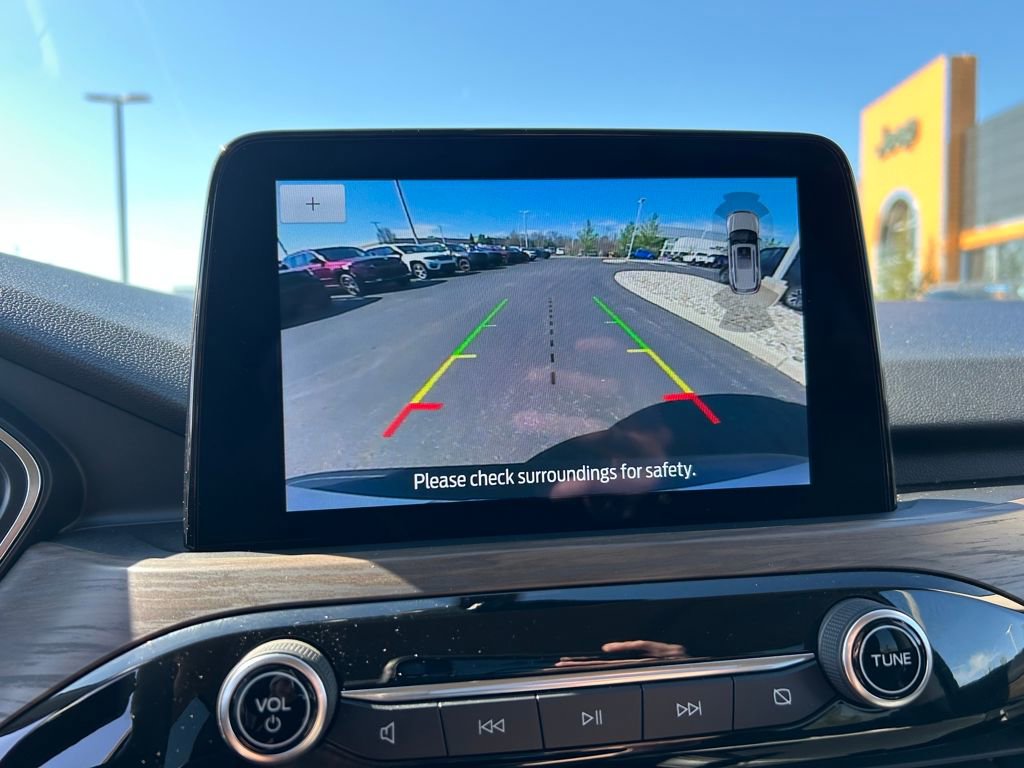 Used 2020 Ford Escape Titanium w/ Titanium Premium Package 2.0 image 14