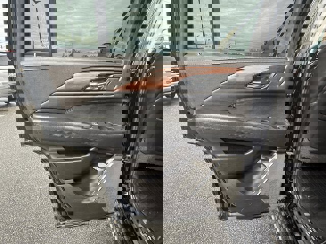 Used 2018 Cadillac Escalade Luxury image 15