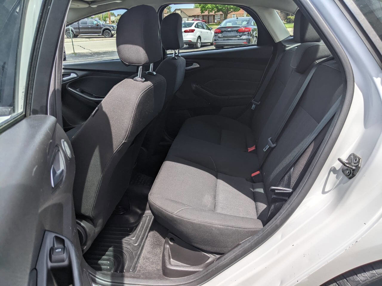 Used 2017 Ford Focus SEL FWD image 12