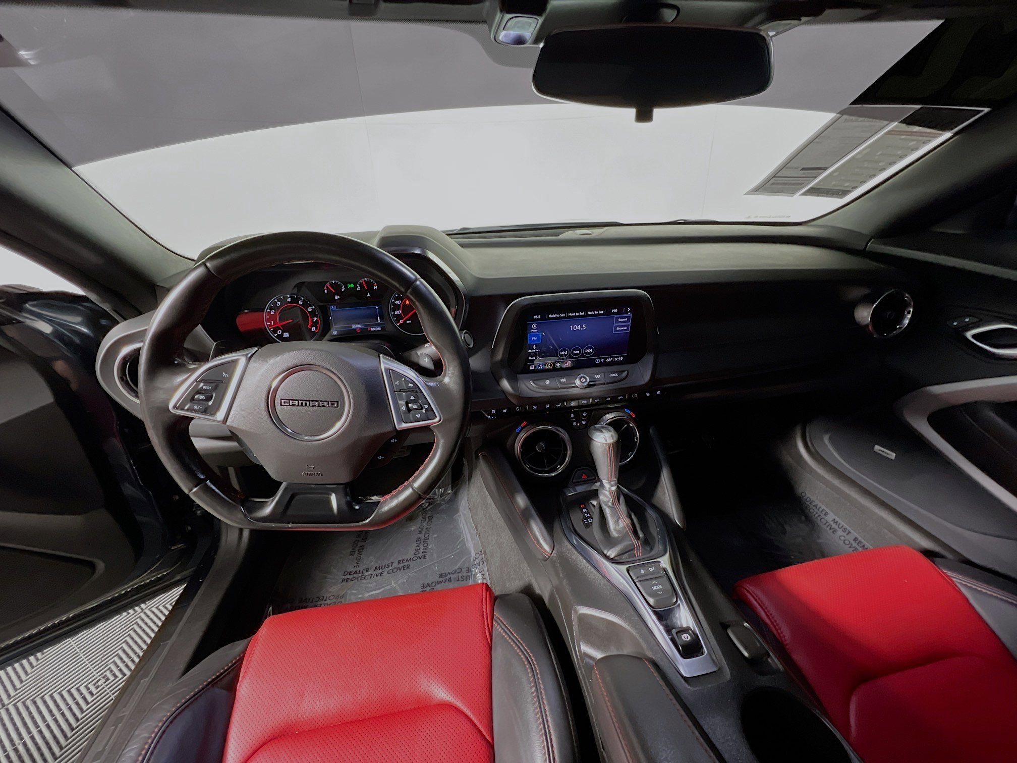 Used 2022 Chevrolet Camaro LT w/ Technology Package image 30