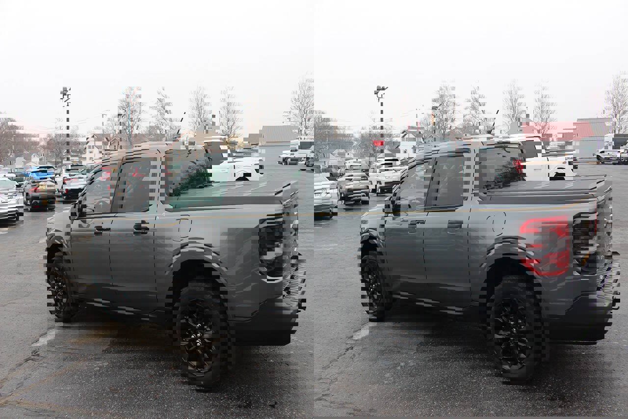 Used 2024 Ford Maverick XLT w/ XLT Luxury Package image 2