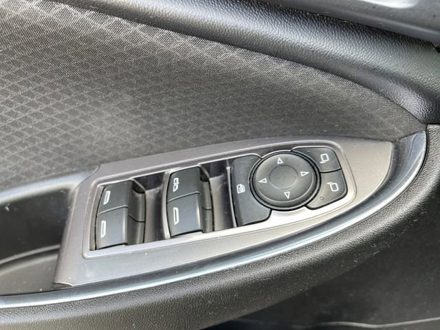 Used 2018 Chevrolet Malibu LT FWD image 29