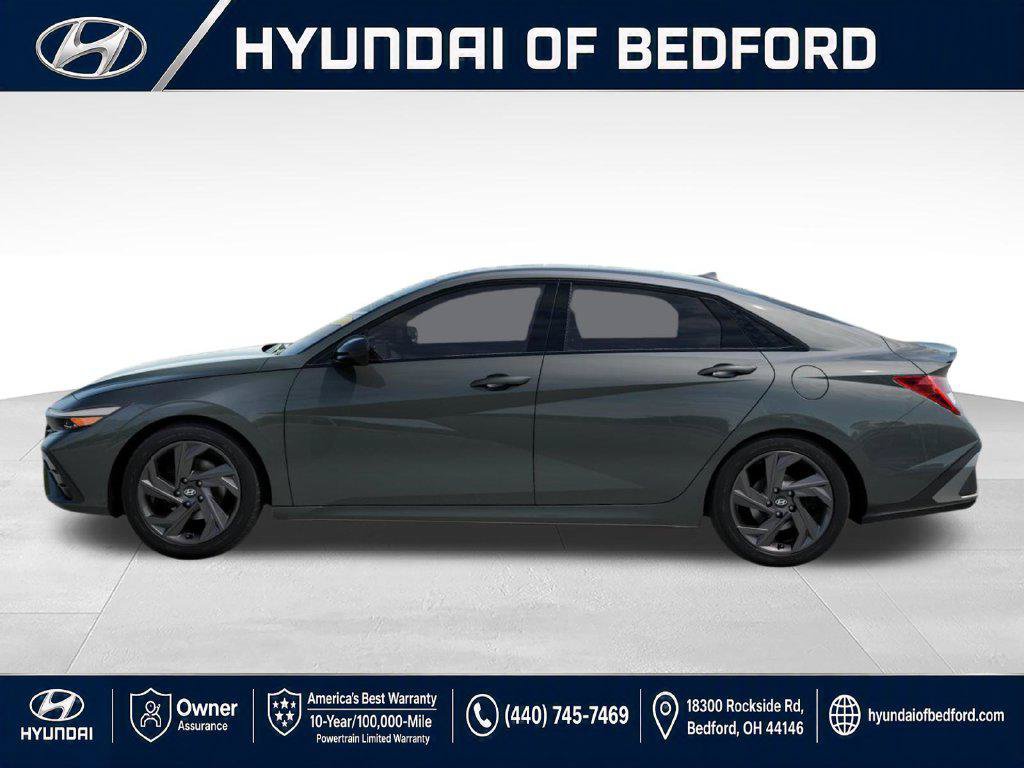 New 2026 Hyundai Elantra SEL Sport FWD image 3