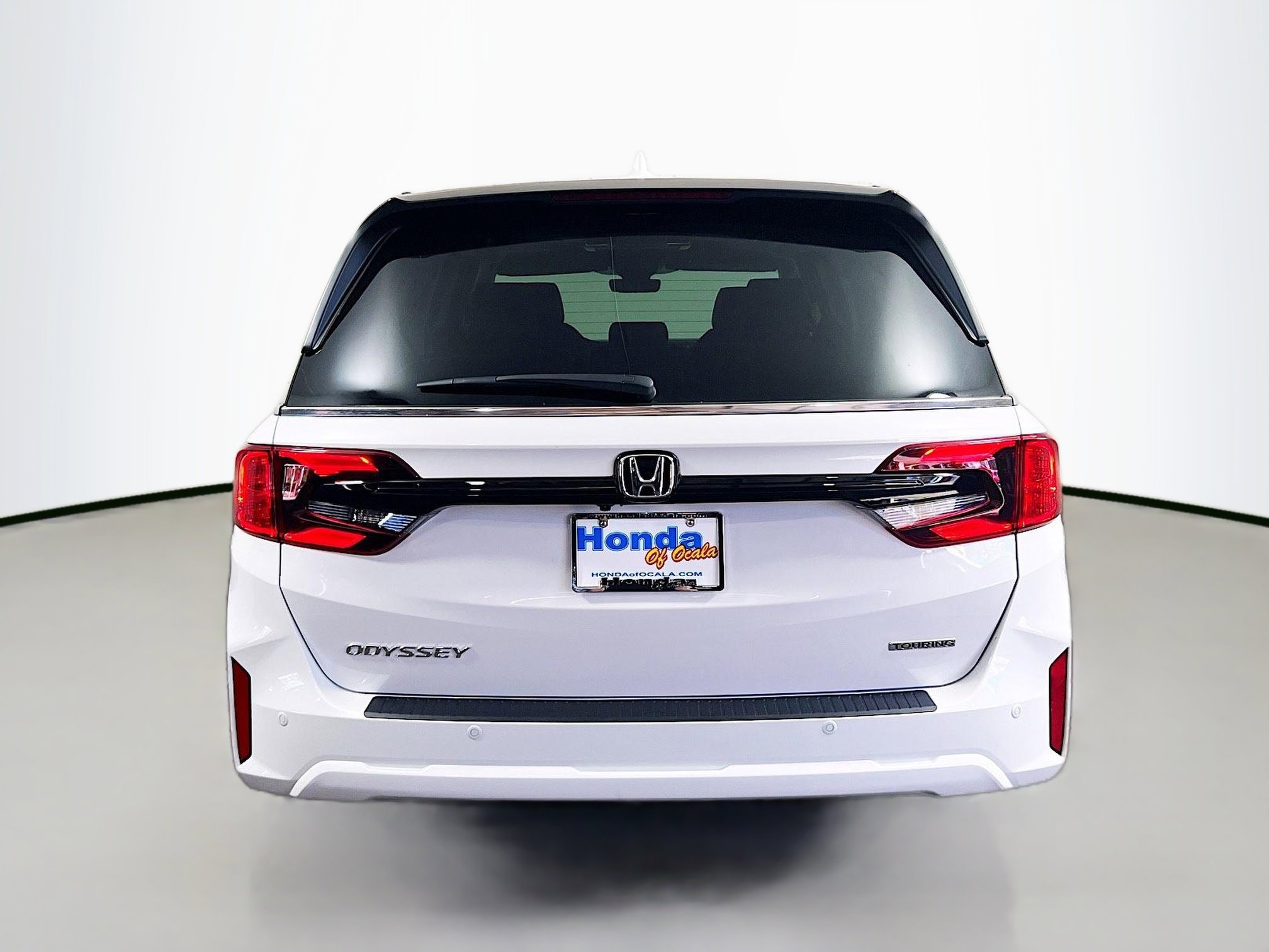 New 2026 Honda Odyssey Touring image 18