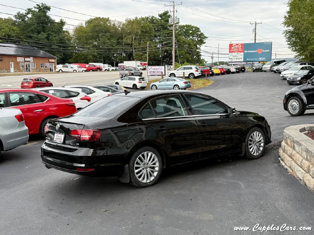 Used 2016 Volkswagen Jetta SEL w/ Lighting Package image 9