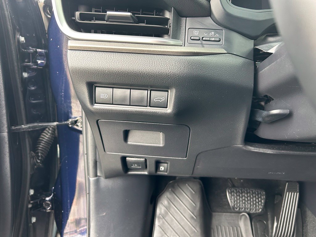 Used 2025 Toyota Grand Highlander AWD image 14