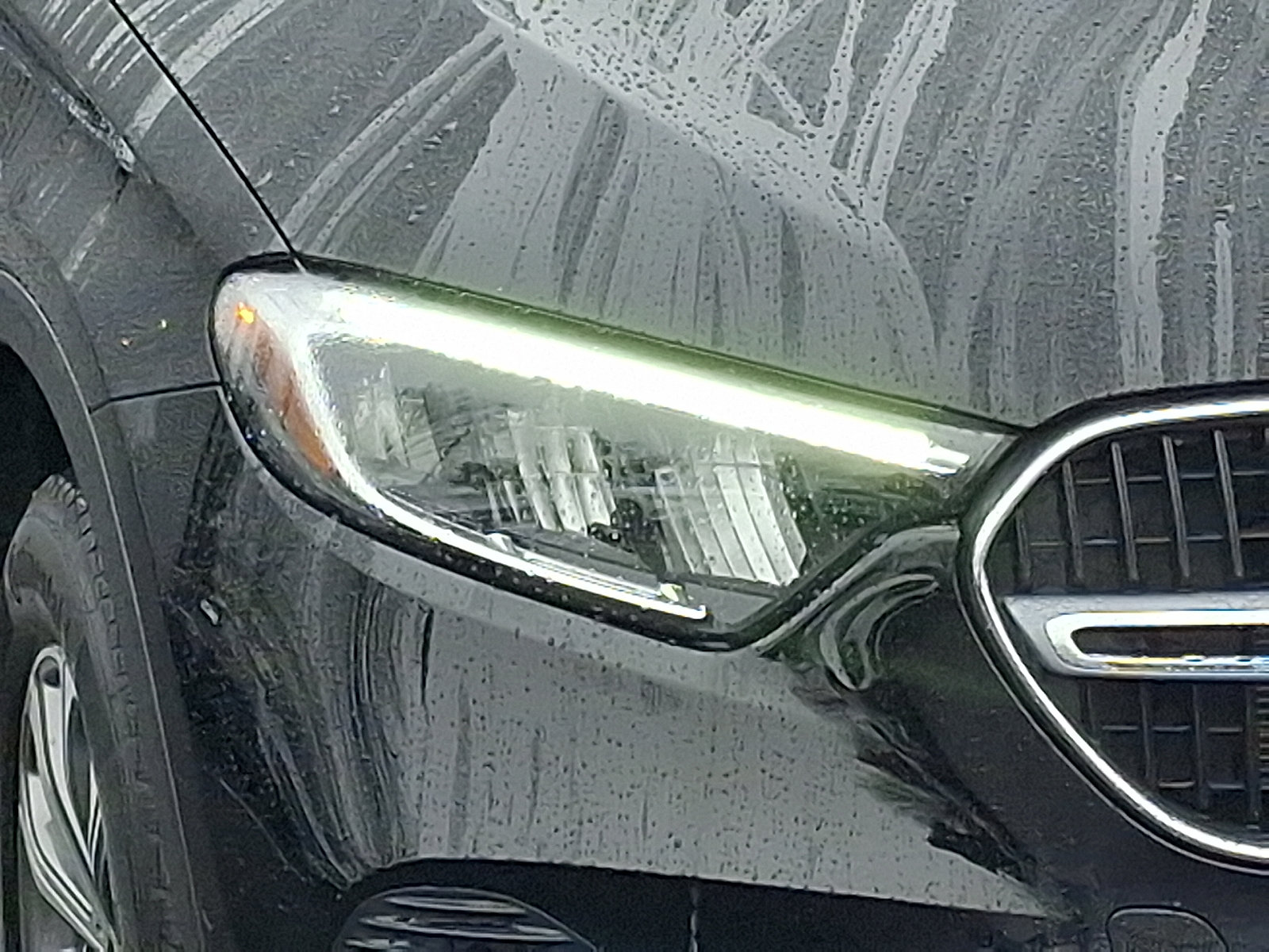 Certified 2025 Mercedes-Benz GLC 300 4MATIC image 9