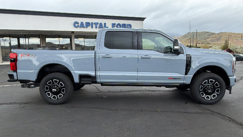 New 2026 Ford F250 4x4 Crew Cab Super Duty image 2