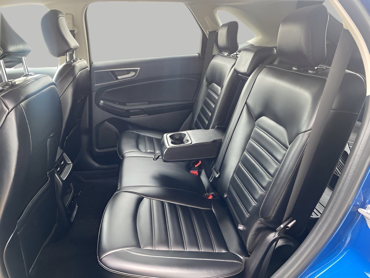 Used 2024 Ford Edge SEL w/ Convenience Package image 11