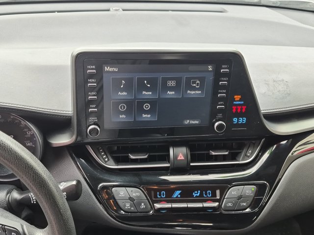Used 2019 Toyota C-HR LE FWD image 18