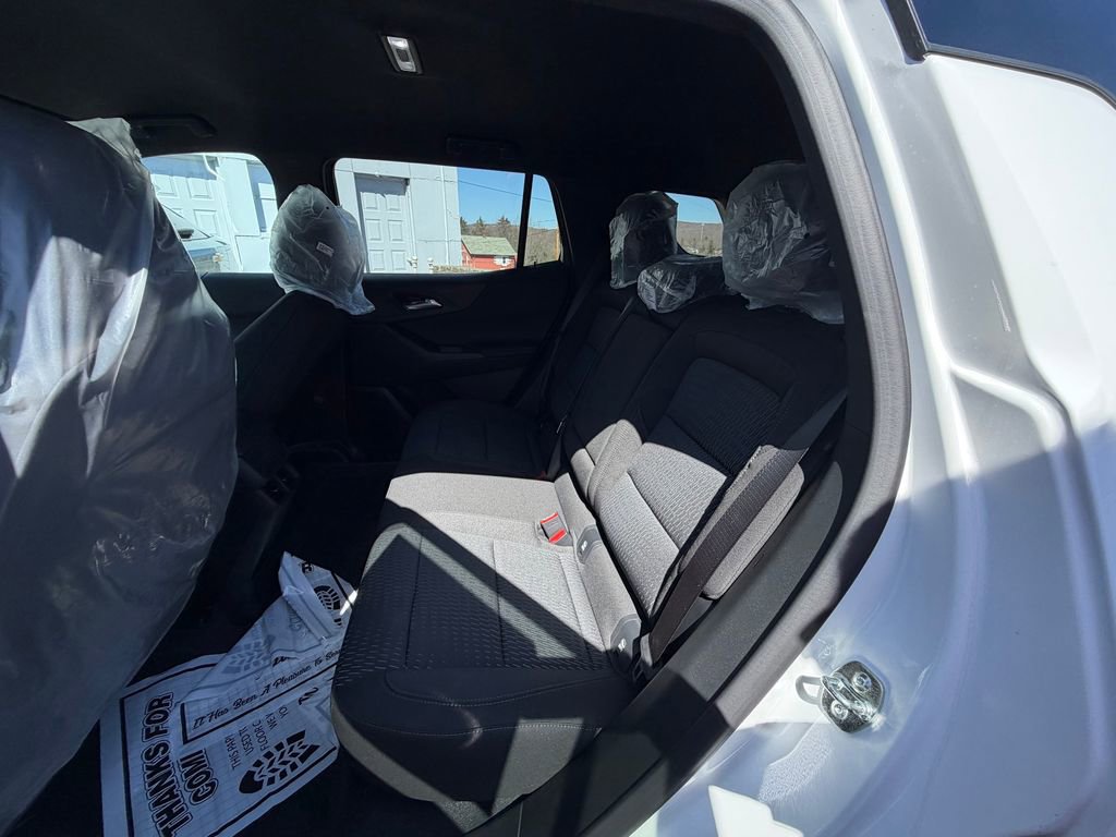 New 2026 Chevrolet Equinox LT image 10