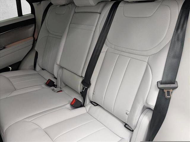 New 2026 Land Rover Range Rover Sport SE image 18