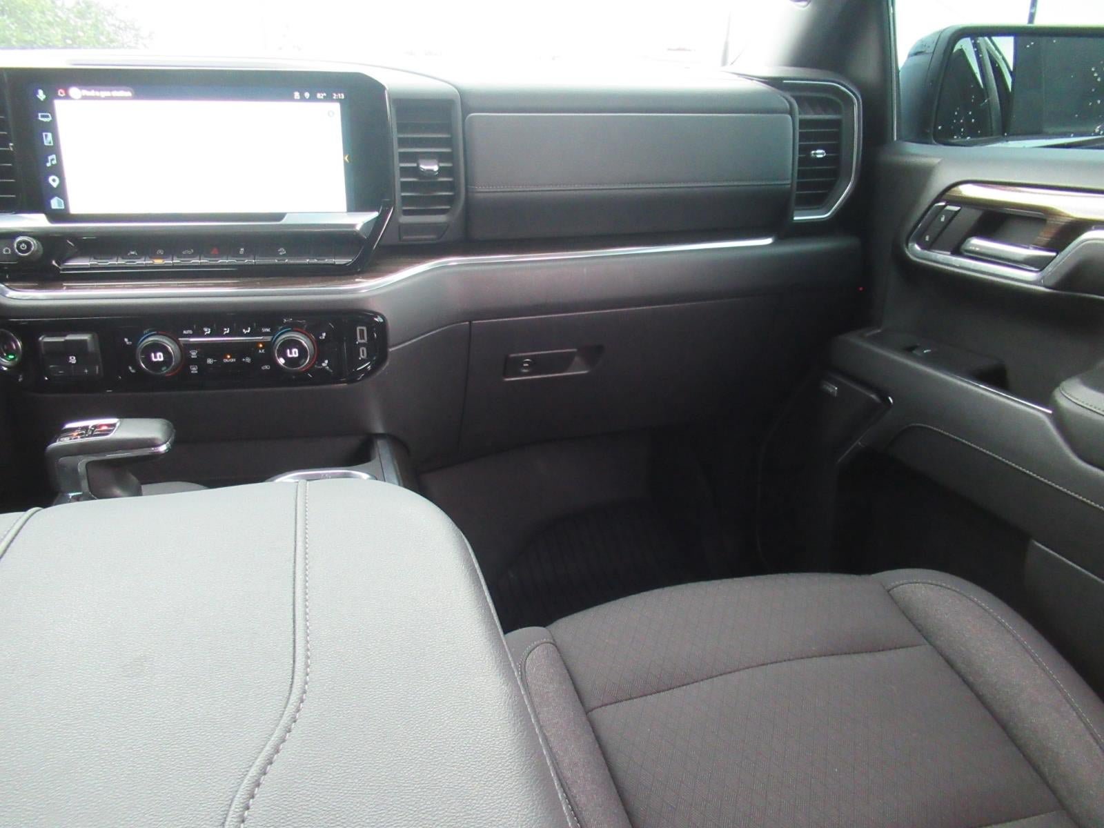 Used 2024 Chevrolet Silverado 1500 LT Trail Boss AWD/4WD image 16