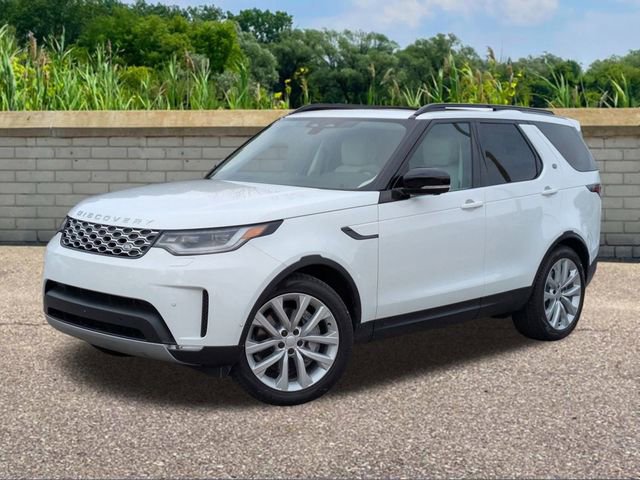 New 2026 Land Rover Discovery S image 1