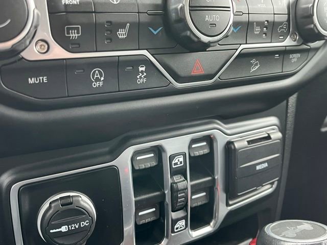 Used 2020 Jeep Wrangler Unlimited Sahara w/ Cold Weather Group image 36