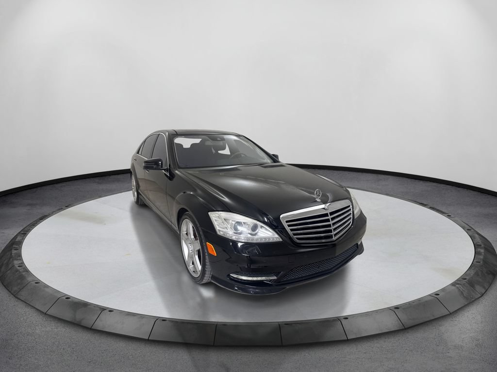 Used 2011 Mercedes-Benz S 550 image 3