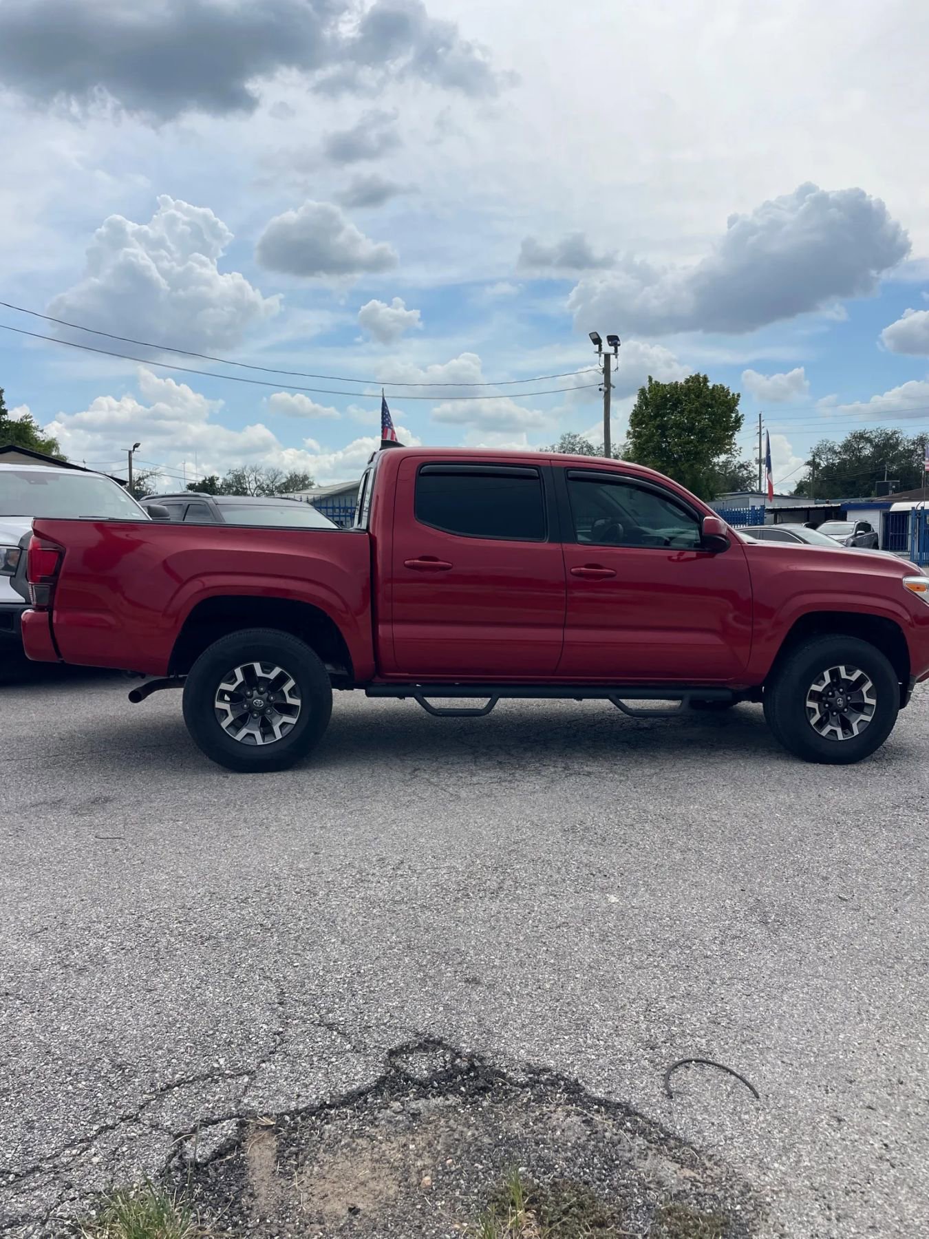 Used 2020 Toyota Tacoma SR w/ SR Convenience Package image 4