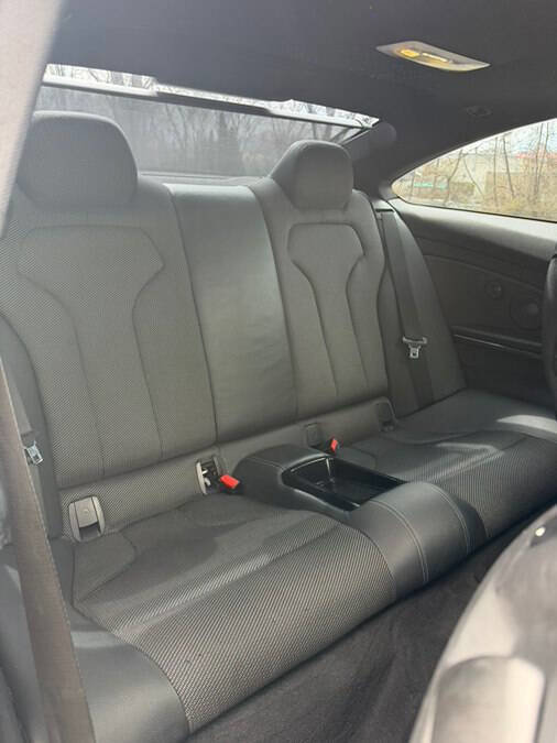 Used 2015 BMW M4 Coupe image 18