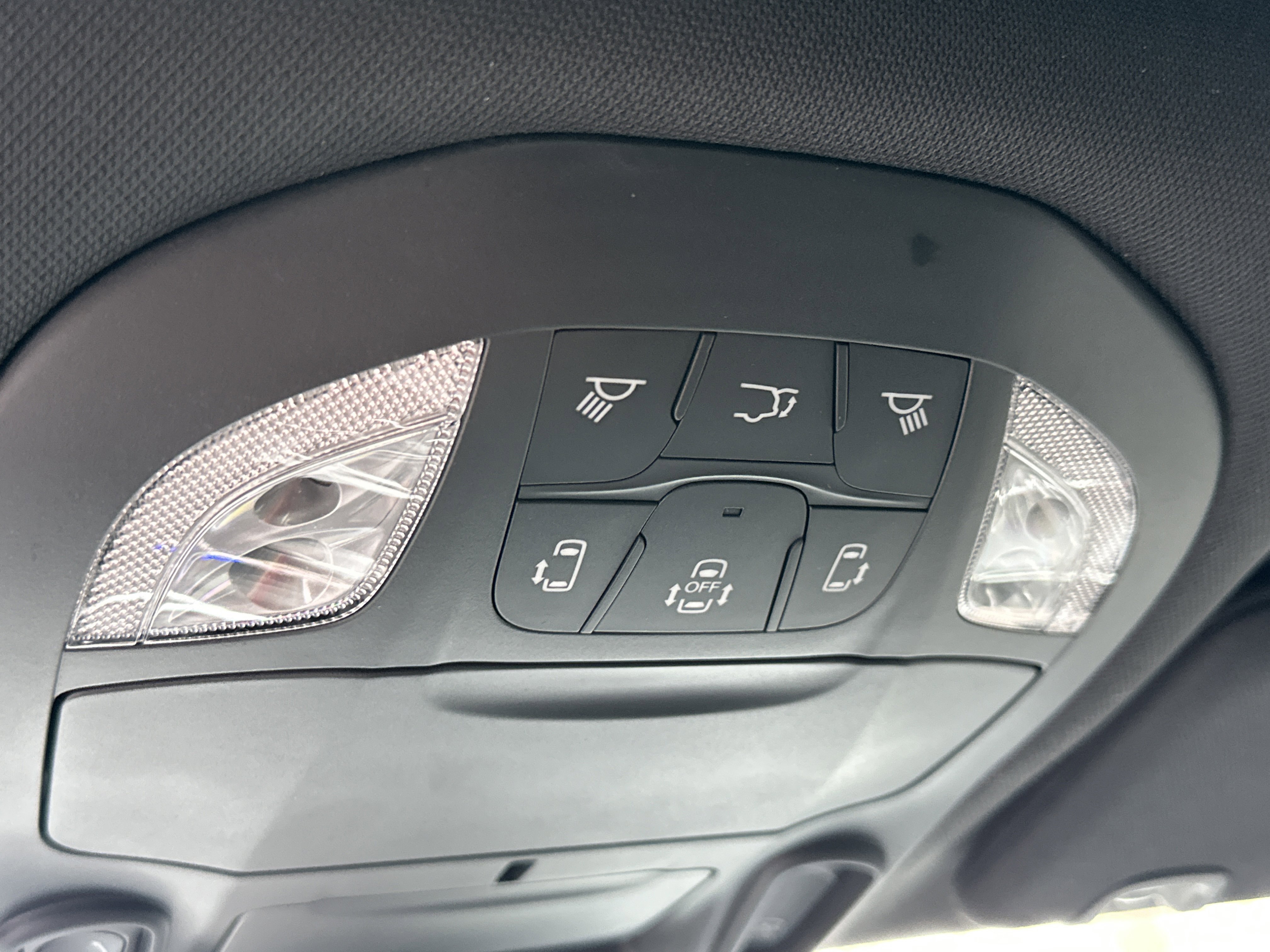 New 2026 Chrysler Pacifica Limited w/ S Appearance Package FWD image 10