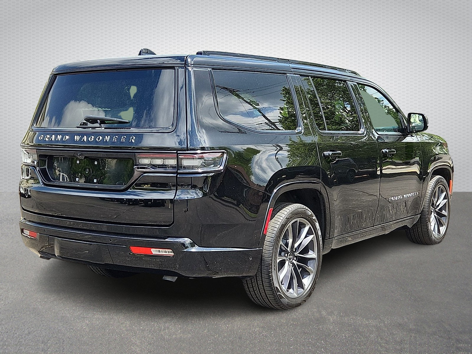 Certified 2024 Jeep Grand Wagoneer Series II w/ Quick Order Packagew 28T AWD/4WD image 6