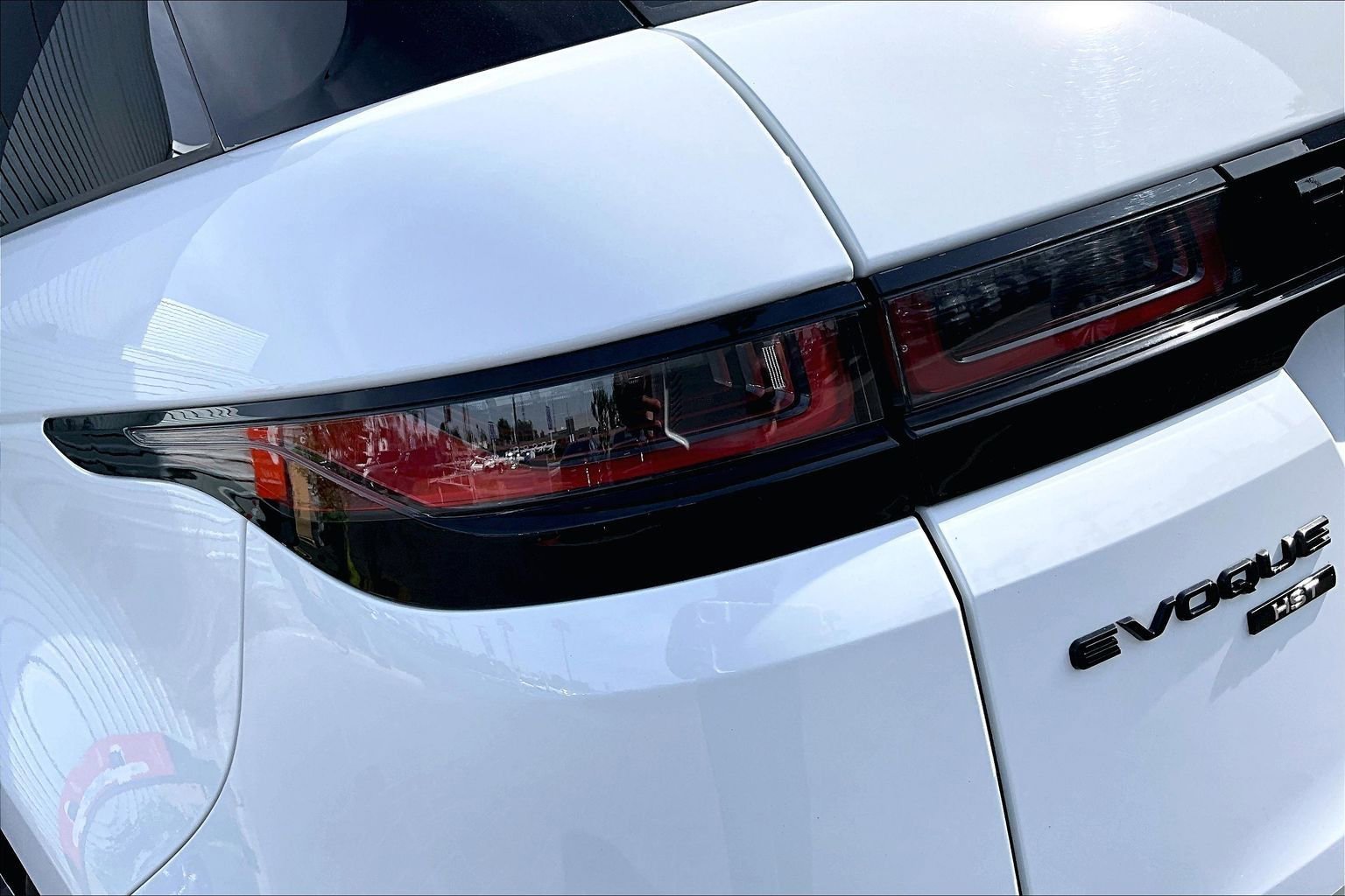 Used 2023 Land Rover Range Rover Evoque HST image 29