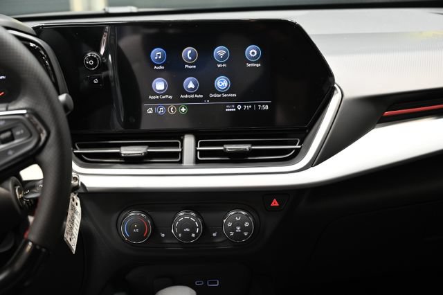 New 2026 Chevrolet Trax RS w/ Sunroof Package FWD image 14