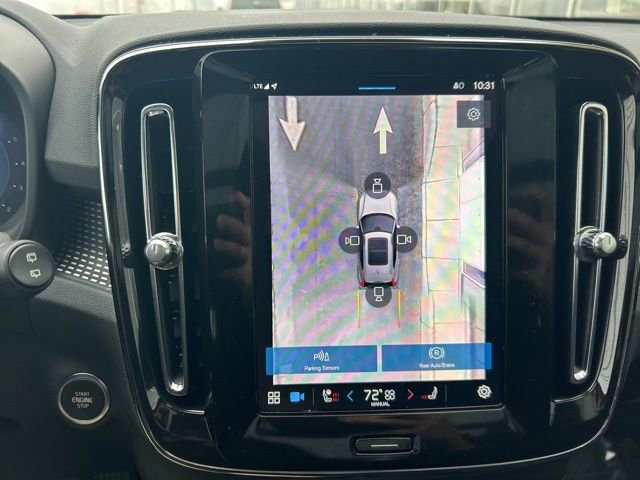 Certified 2025 Volvo XC40 B5 Plus image 24