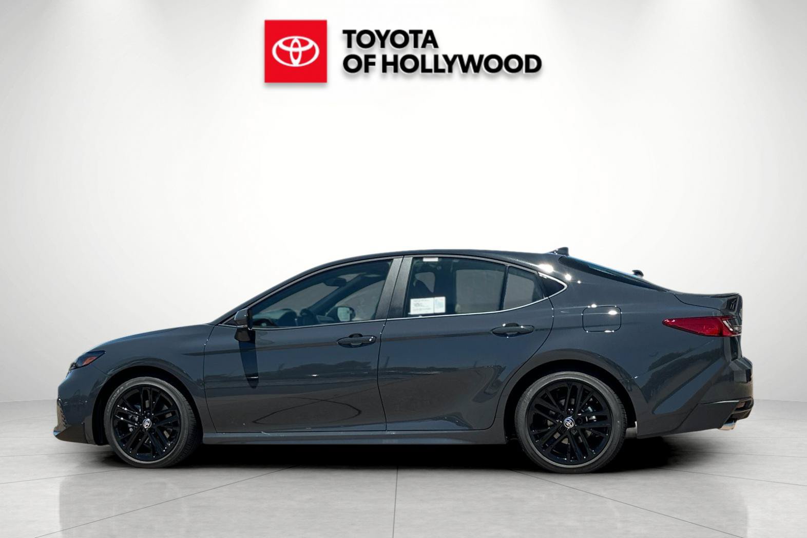 New 2026 Toyota Camry SE FWD image 9