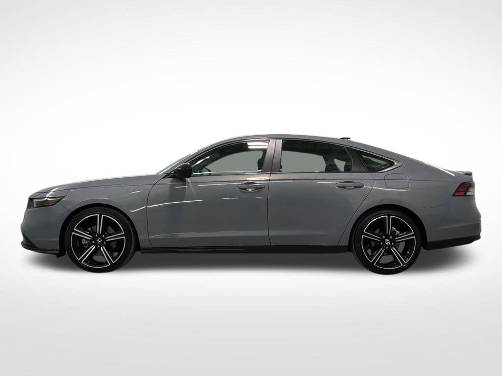 Used 2025 Honda Accord Sport image 28