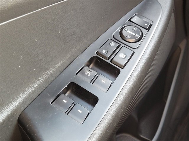 Used 2021 Hyundai Tucson Value w/ Cargo Package image 21