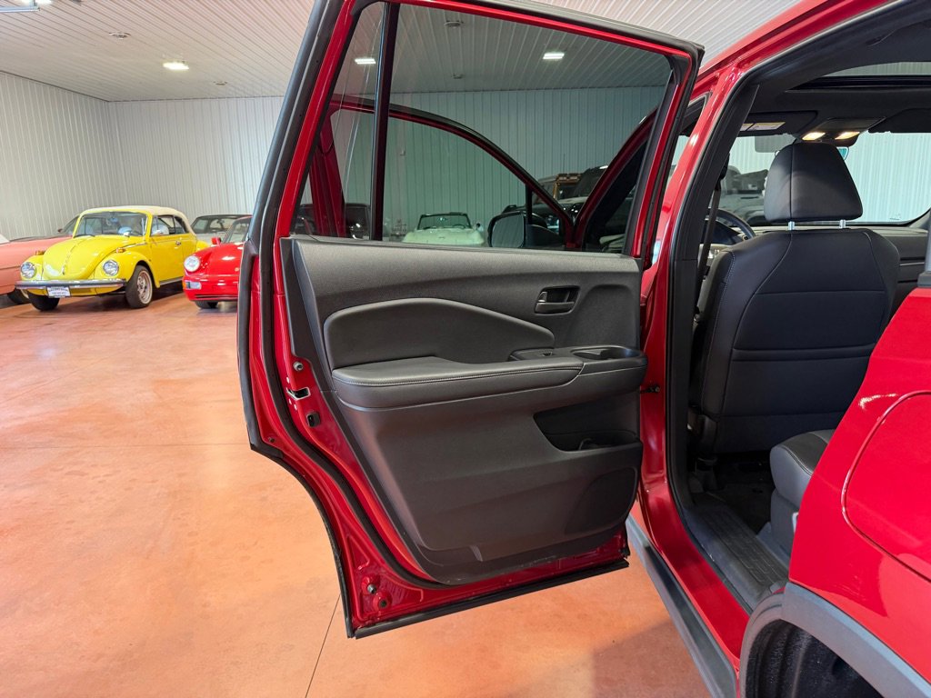 Used 2023 Honda Passport EX-L image 19