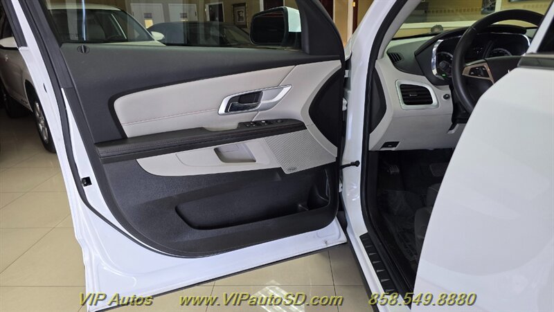 Used 2011 GMC Terrain SLT FWD image 11