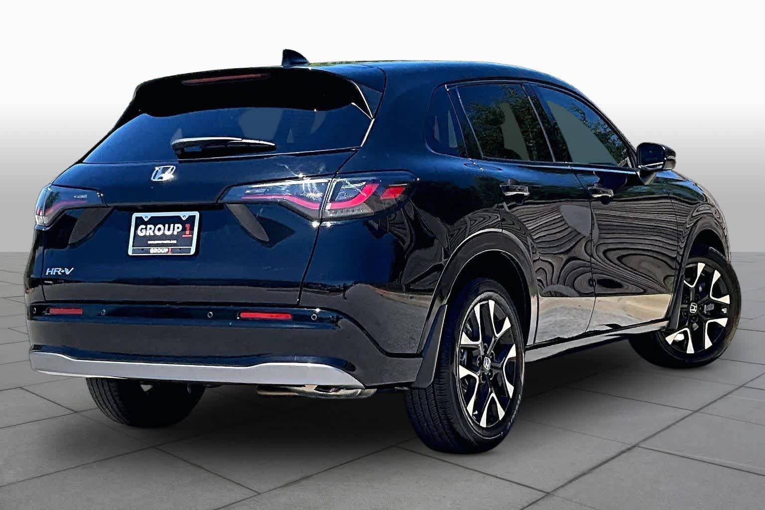 Used 2026 Honda HR-V EX-L image 13