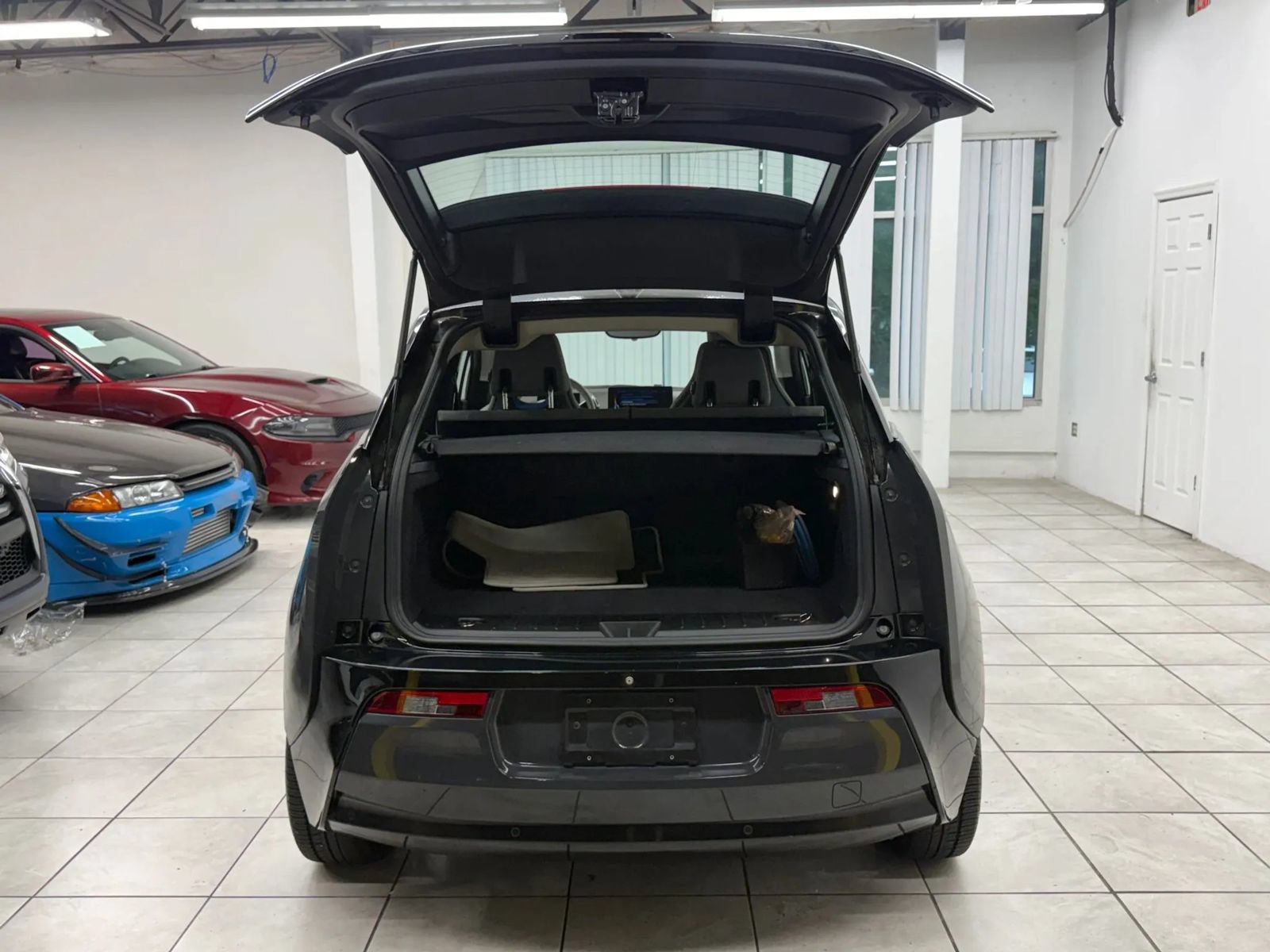 Used 2015 BMW i3 w/ Range Extender RWD image 20