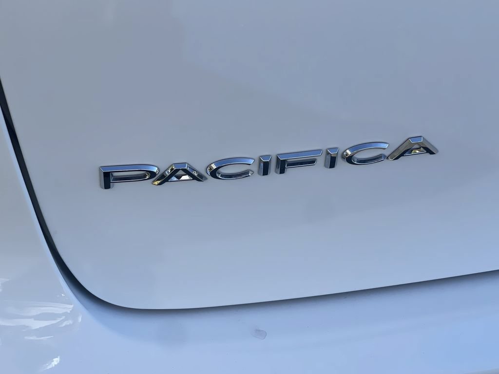 New 2026 Chrysler Pacifica Select FWD image 12