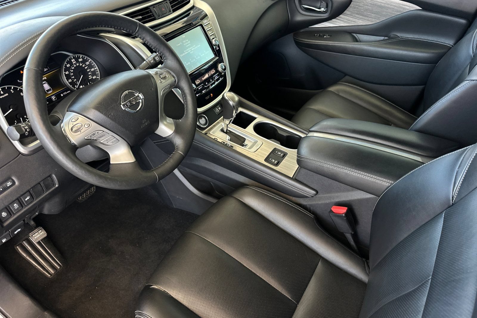 Used 2018 Nissan Murano SL w/ Midnight Edition Package FWD image 9