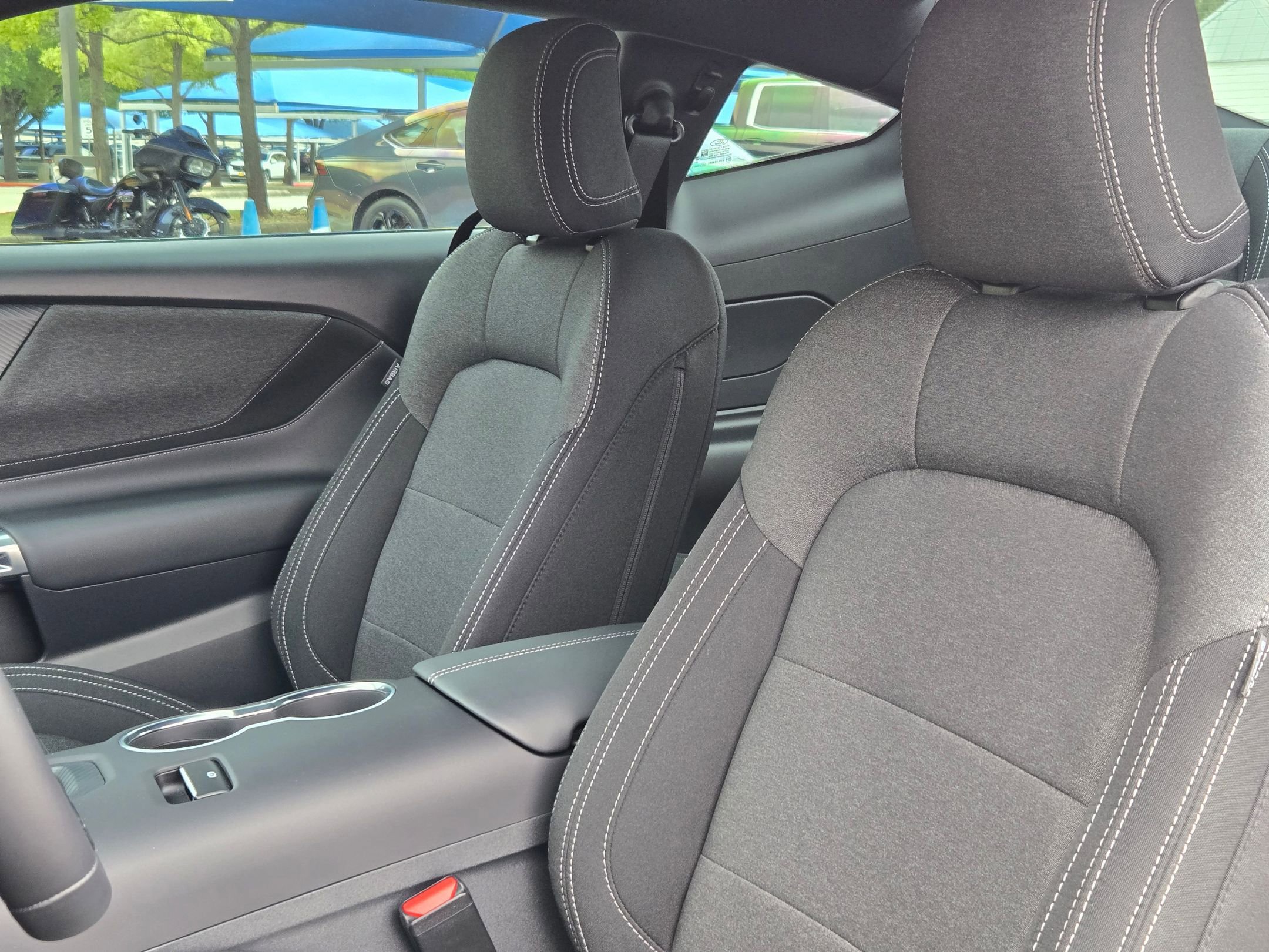 Used 2025 Ford Mustang GT RWD image 13