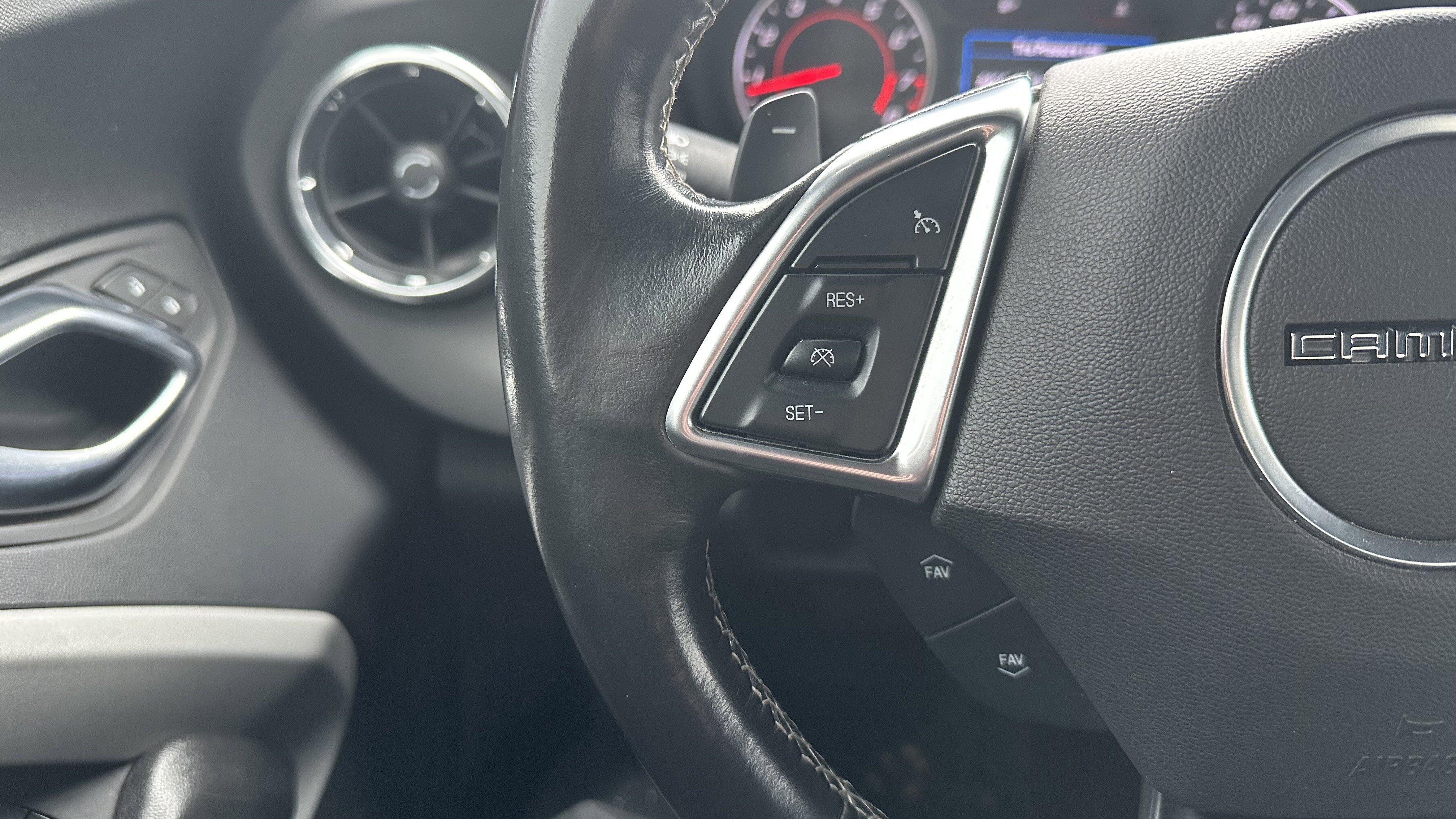 Used 2020 Chevrolet Camaro LT image 20