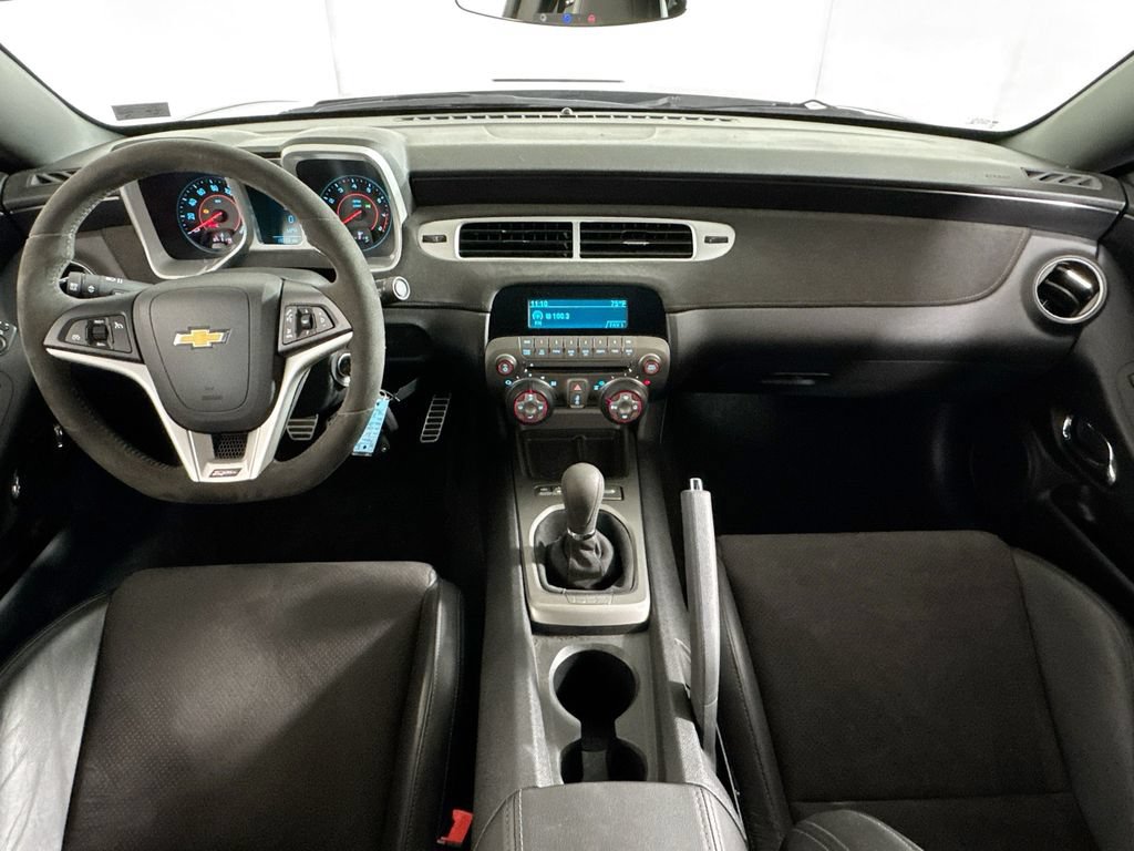 Used 2015 Chevrolet Camaro Z/28 RWD image 28