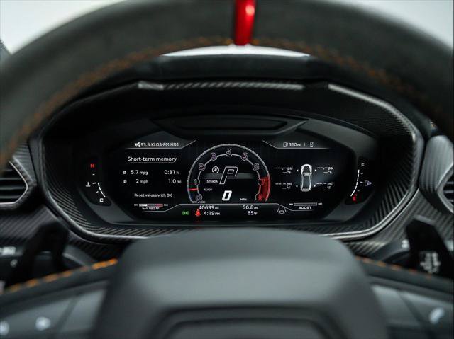 Used 2024 Lamborghini Urus Performante AWD/4WD image 30