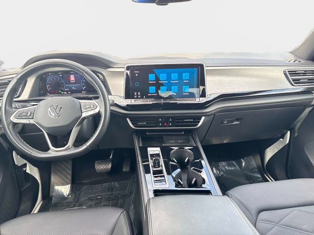 Used 2024 Volkswagen Atlas Cross Sport SE AWD/4WD image 13