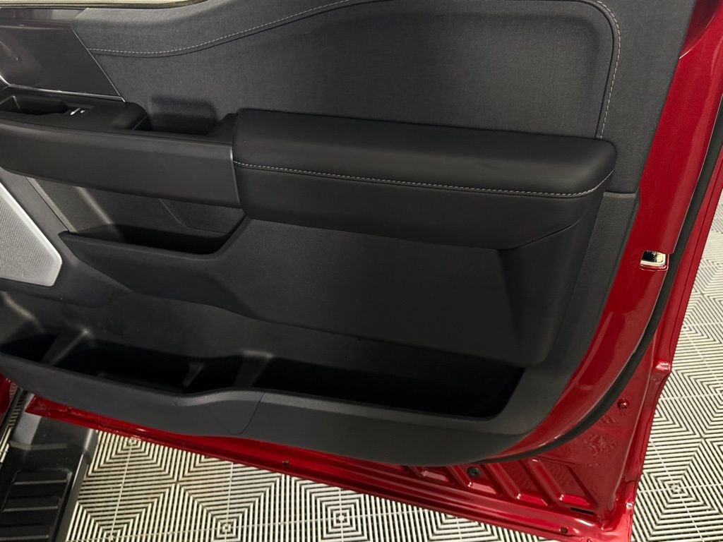 Used 2025 Ford F150 Lariat w/ Equipment Group 502A High image 32