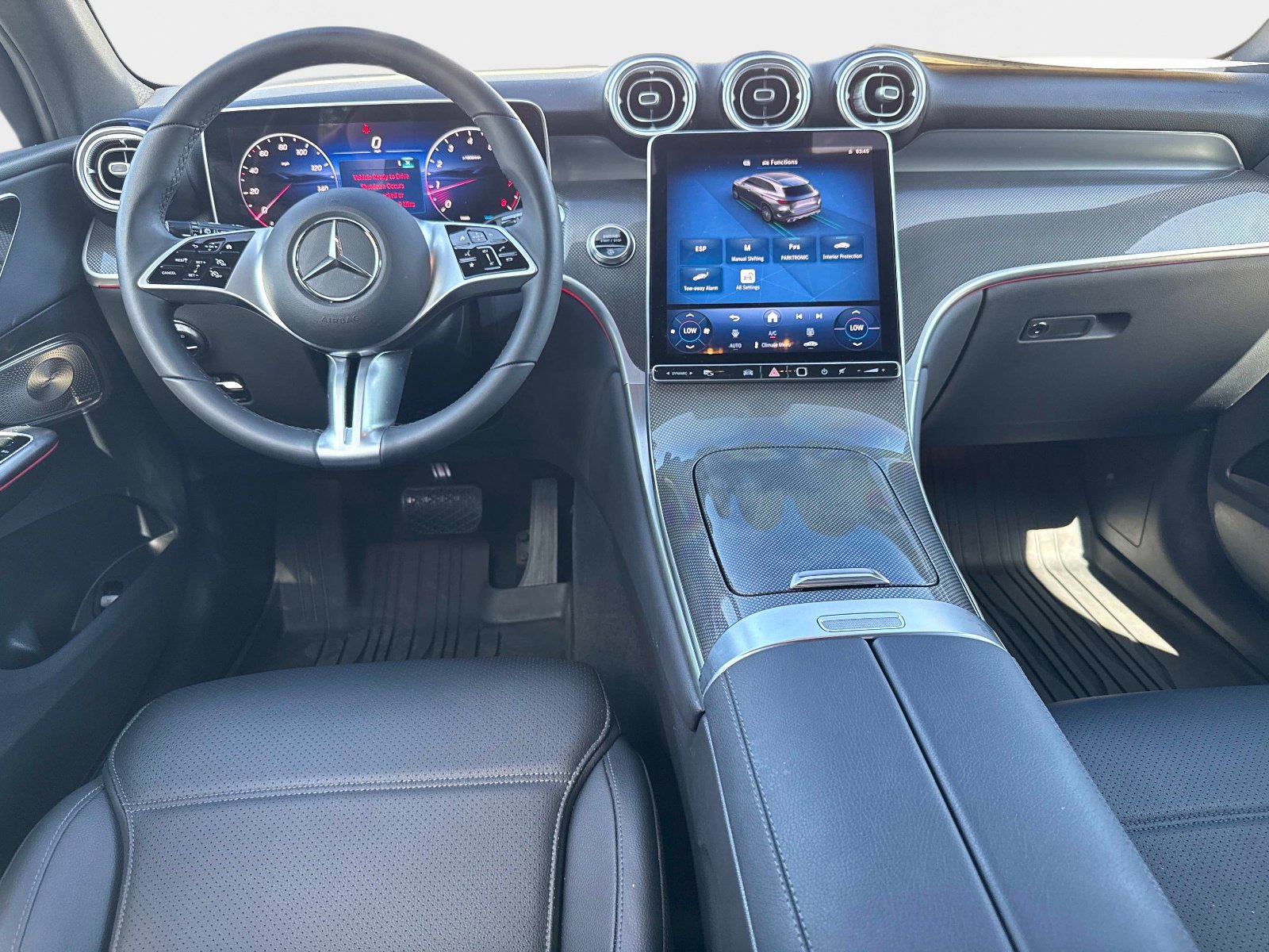 Certified 2025 Mercedes-Benz GLC 300 image 17