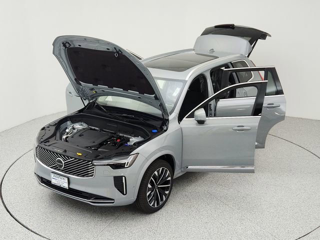 New 2026 Volvo XC90 B6 Plus w/ Protection Package Premier image 15
