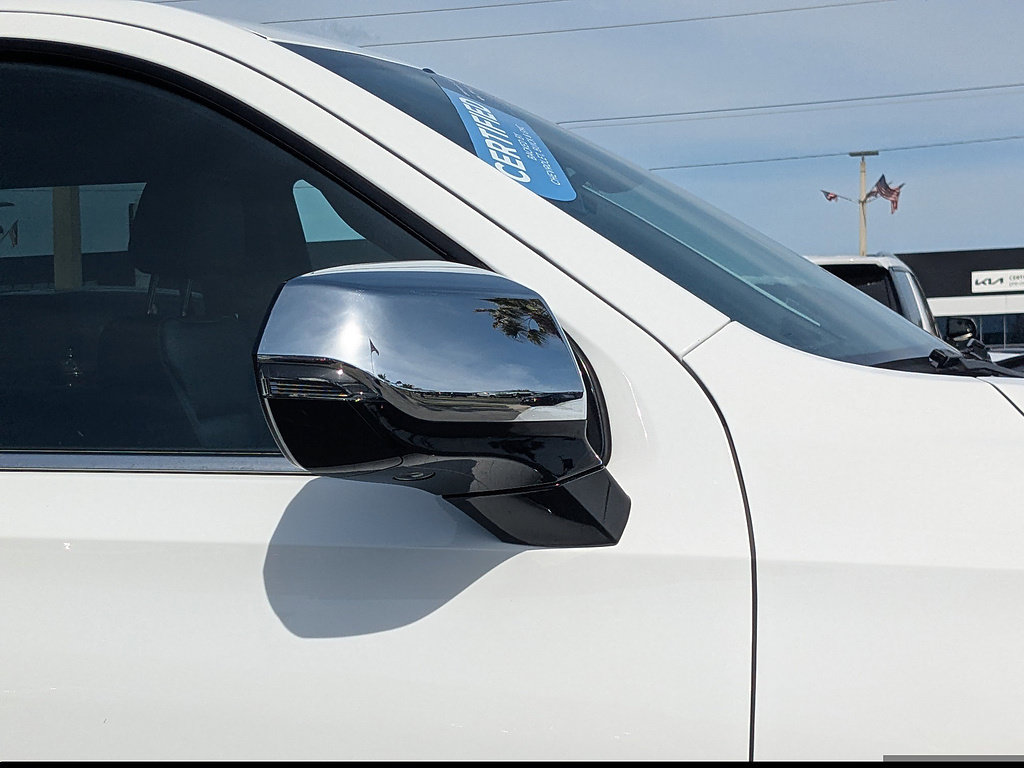 Certified 2024 Chevrolet Tahoe Premier RWD image 32
