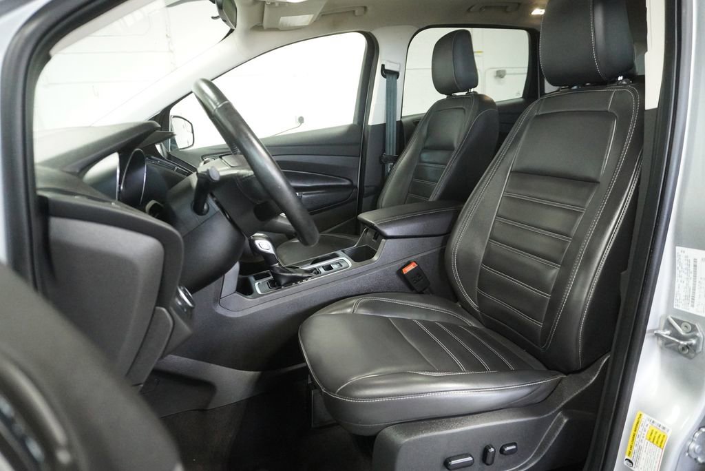 Used 2019 Ford Escape SEL image 14