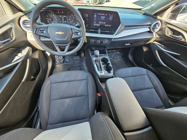 Used 2024 Chevrolet Trax LS image 13